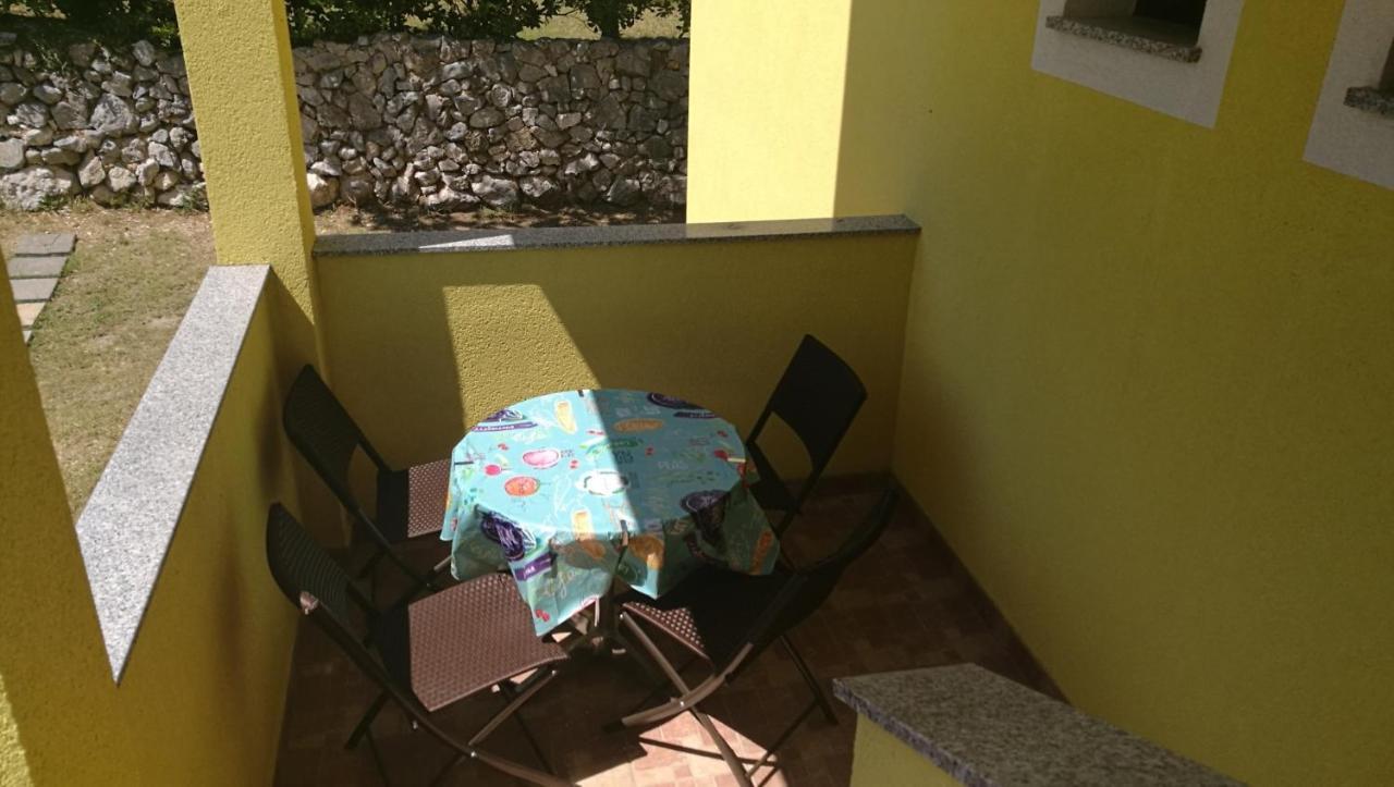 Apartments With A Parking Space Baska, Krk - 13907 Luaran gambar
