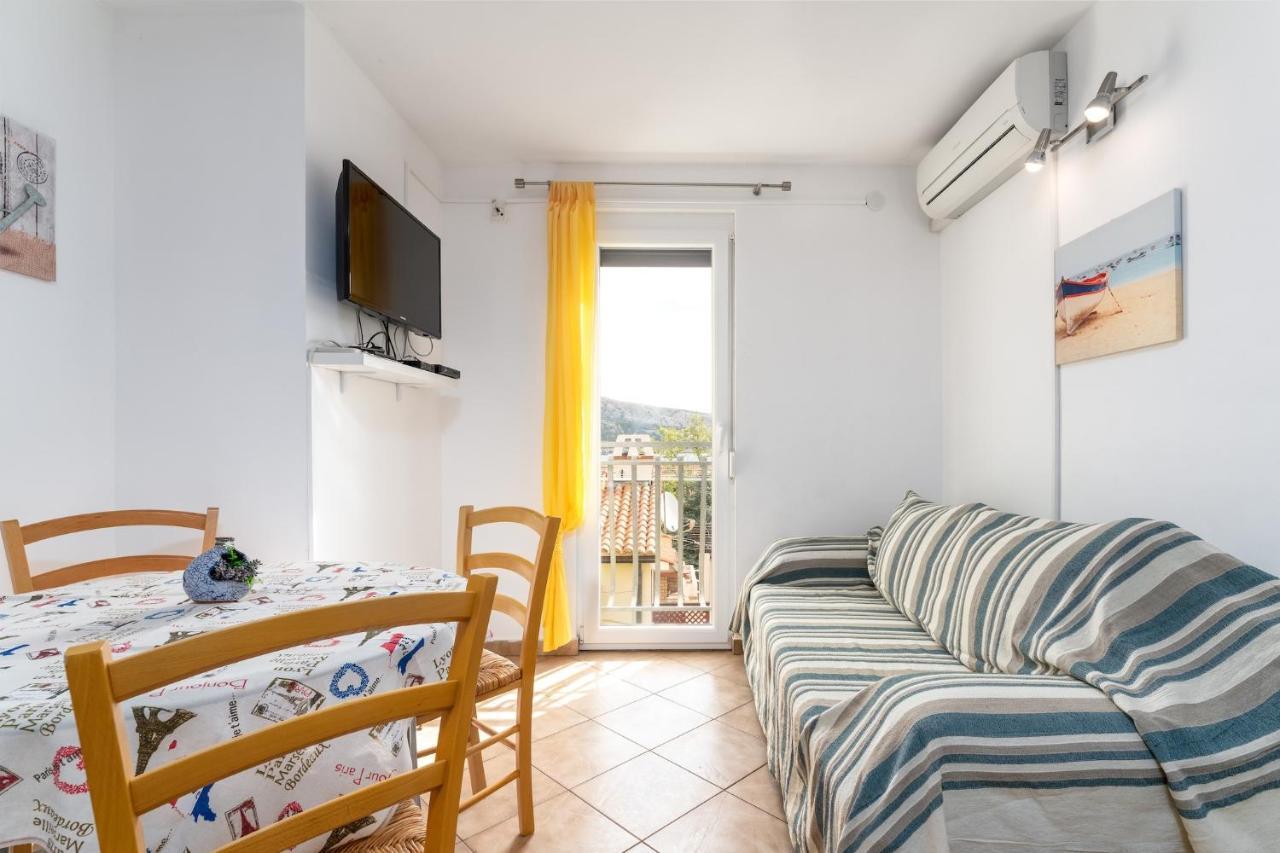 Apartments With A Parking Space Baska, Krk - 13907 Luaran gambar